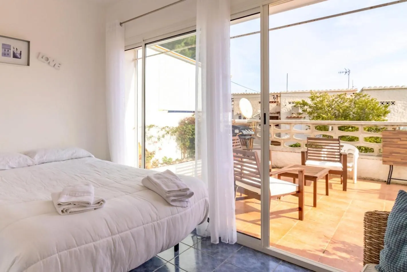 Fener De Baix 781 Apartamento Con Terraza Girona 0*,